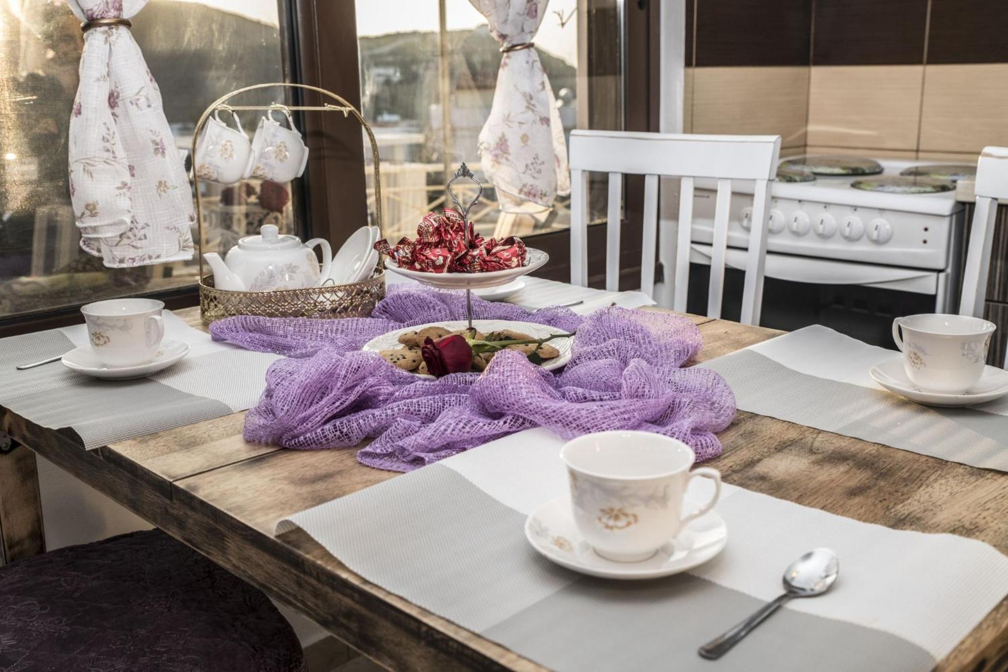 Kleopatra Deluxe Apartment With Jacuzzi Kamilari Exterior foto