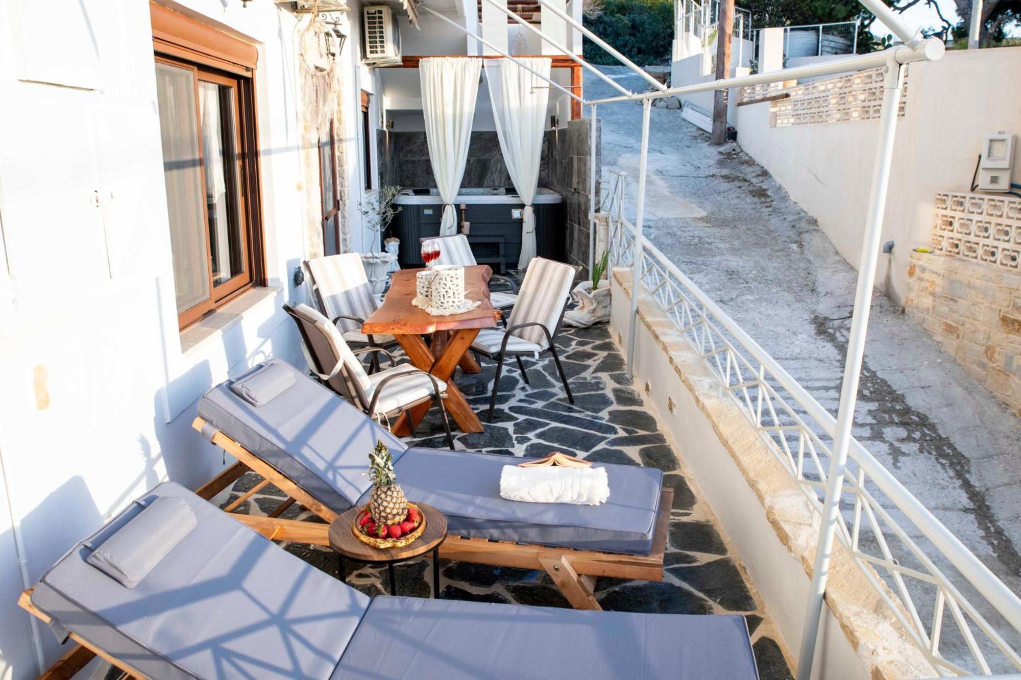 Kleopatra Deluxe Apartment With Jacuzzi Kamilari Exterior foto