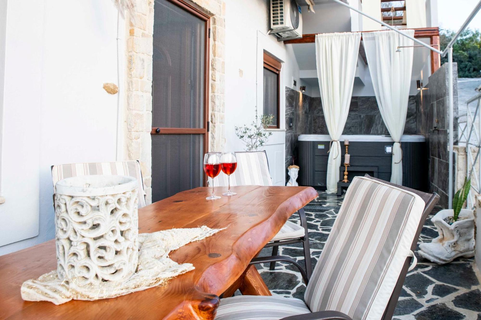 Kleopatra Deluxe Apartment With Jacuzzi Kamilari Exterior foto